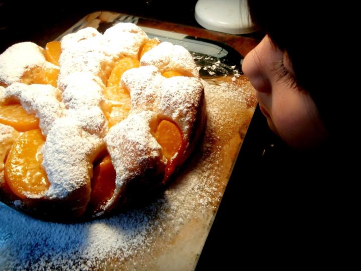 Kolač s breskvama